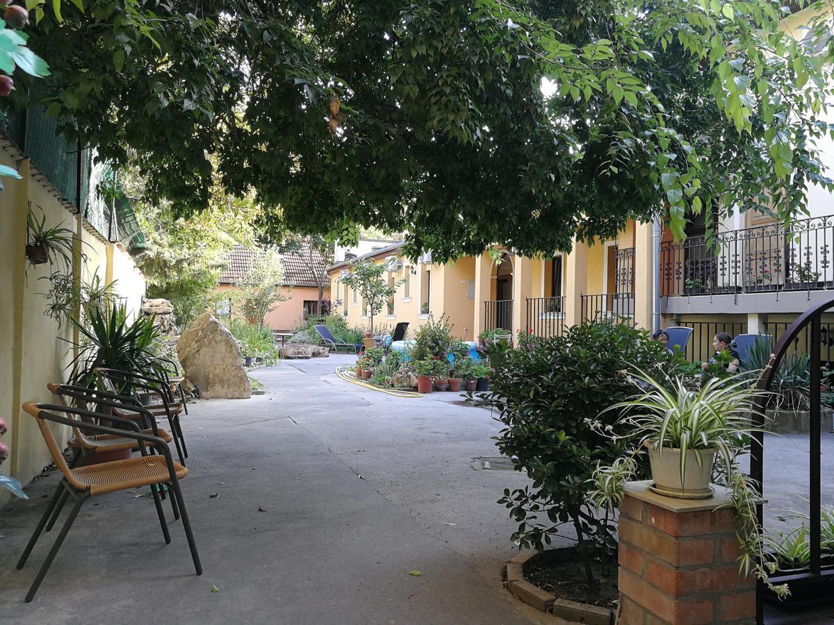 Budapest Garden Hotel Eksteriør billede