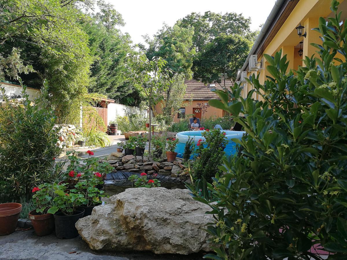 Budapest Garden Hotel Eksteriør billede